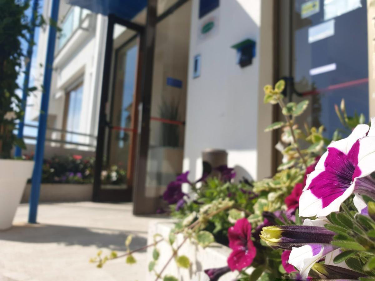 Hotel Sorriso Numana Exterior foto
