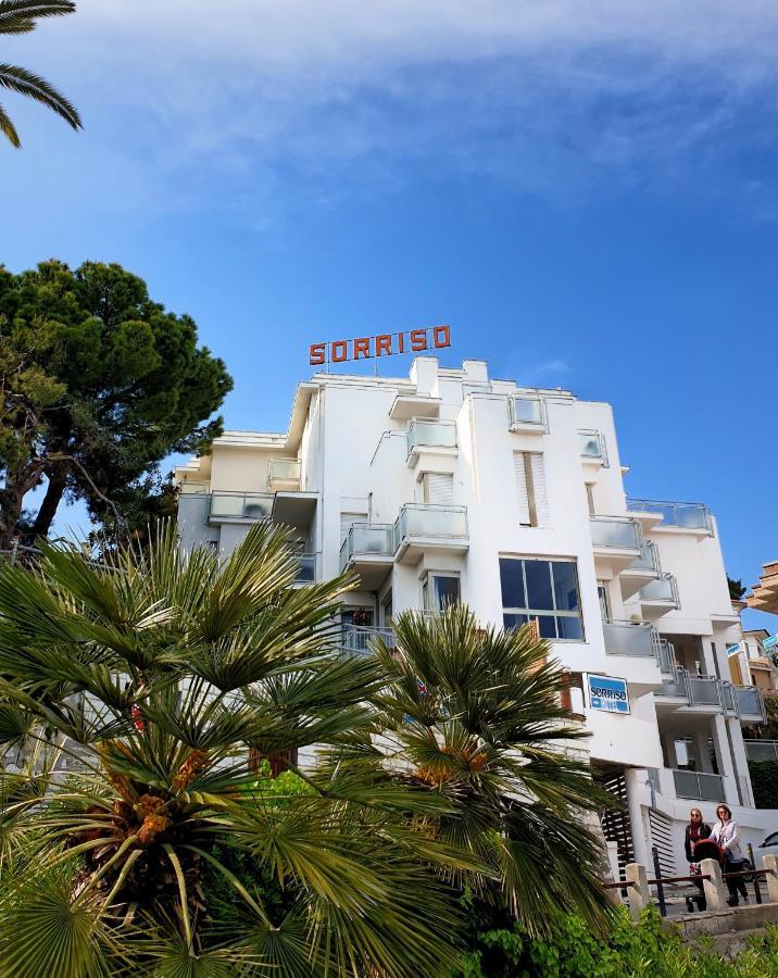 Hotel Sorriso Numana Exterior foto