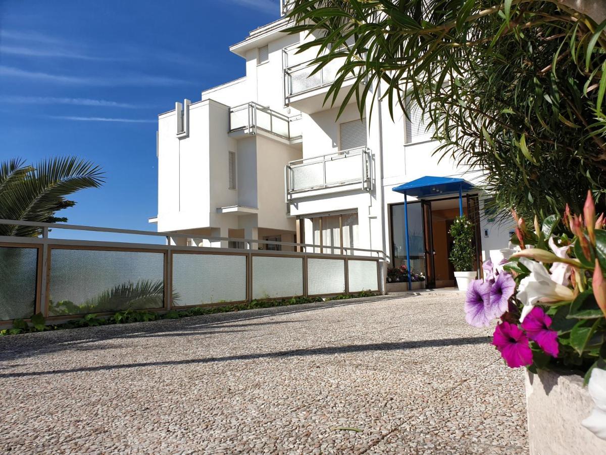 Hotel Sorriso Numana Exterior foto