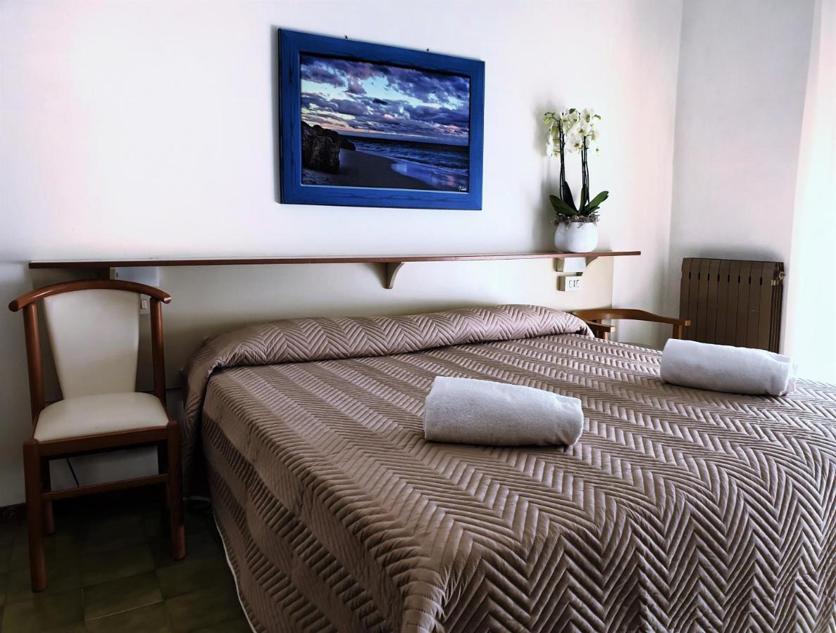 Hotel Sorriso Numana Habitación foto